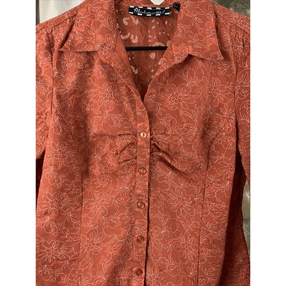 MANHATTAN GIRL Women’s Medium Floral Button Up Embellished Embroidered Shirt - Picture 3 of 7